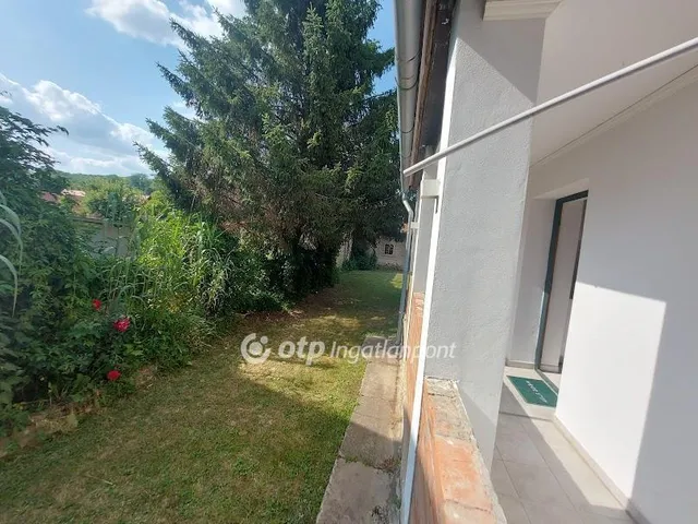 Eladó ház Kárász 87 nm