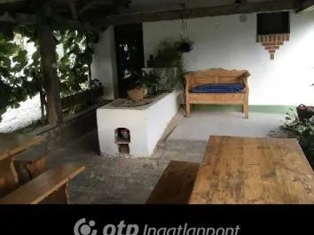 Eladó kereskedelmi és ipari ingatlan Villány 305 nm