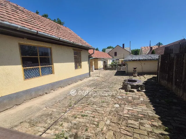 Eladó ház Himesháza 120 nm