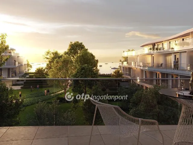 Eladó lakás Balatonszemes 203 nm
