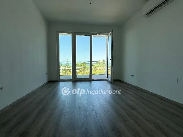 Eladó lakás Balatonszemes 62 nm
