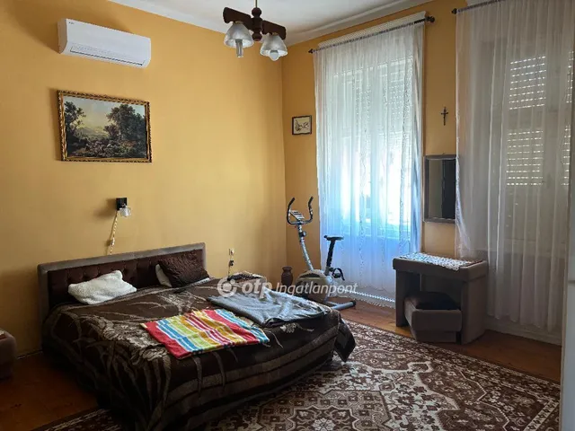 Eladó ház Véménd 195 nm