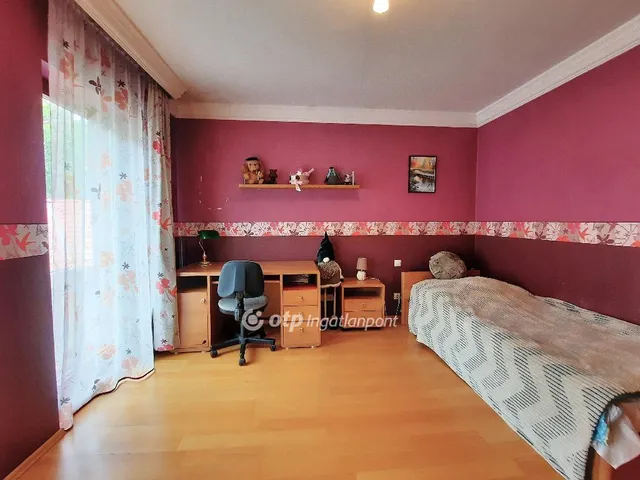 Eladó ház Siófok 270 nm