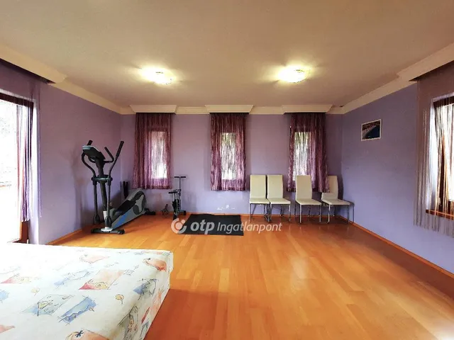 Eladó ház Siófok 270 nm