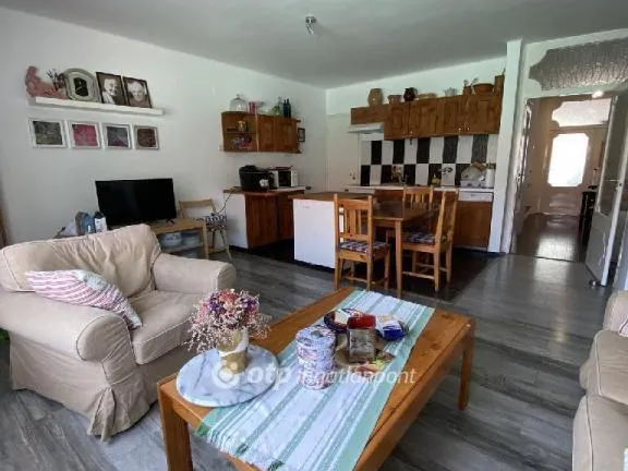 Eladó ház Pécs 182 nm