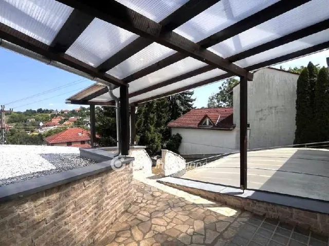 Eladó ház Pécs 363 nm