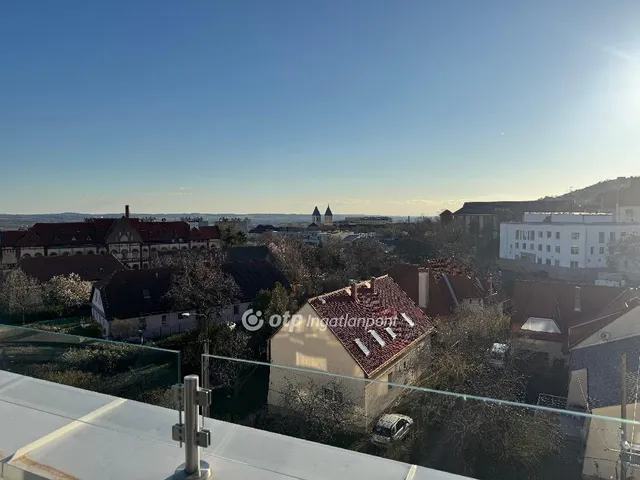 Eladó lakás Pécs 125 nm