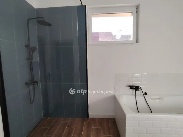 Eladó ház Véménd 150 nm