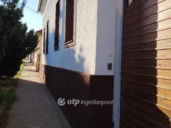 Eladó ház Véménd 150 nm