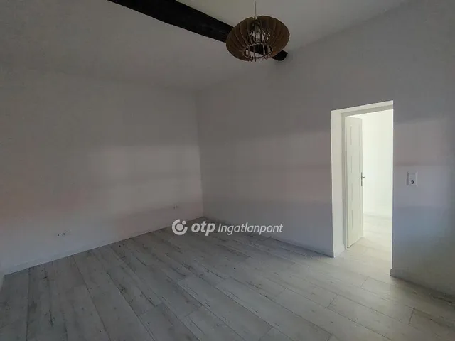 Eladó ház Véménd 150 nm