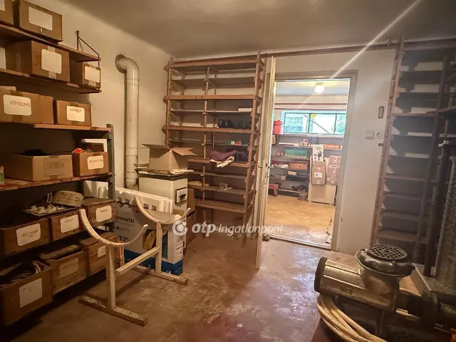 Eladó ház Geresdlak 200 nm