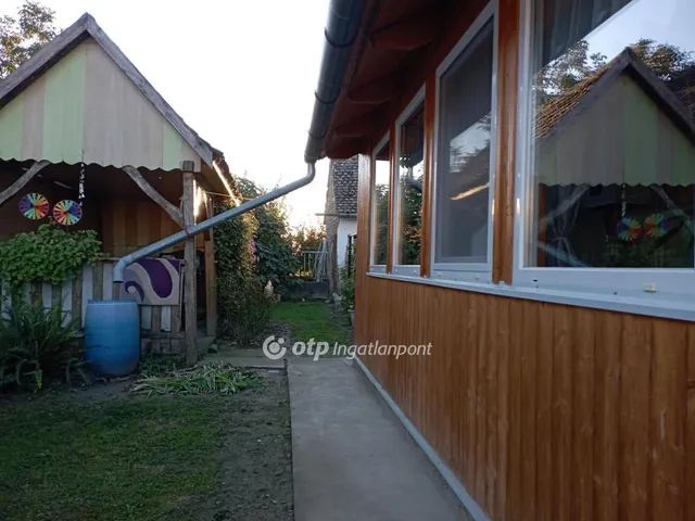 Eladó ház Majs 68 nm