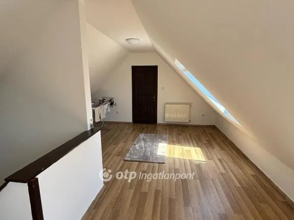 Eladó ház Cserkút 180 nm