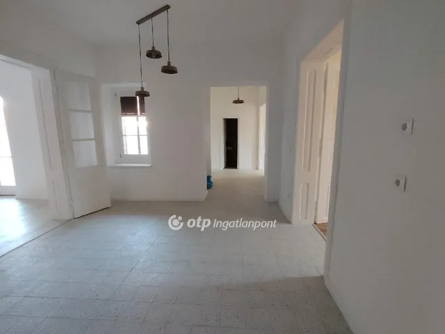 Eladó ház Véménd 150 nm