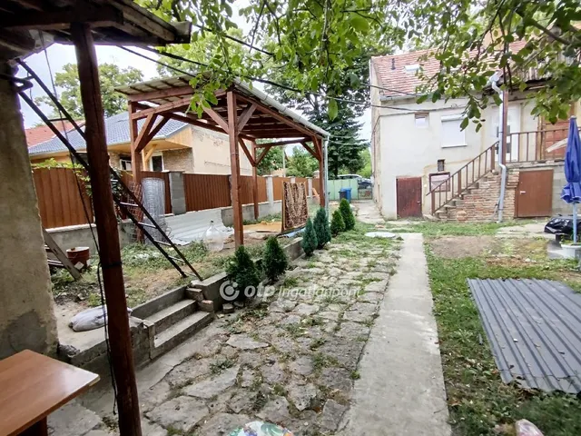 Eladó ház Pécs 29 nm