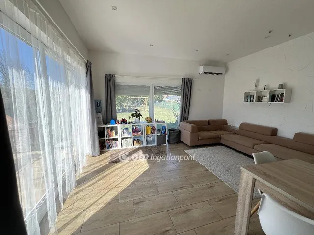 Eladó ház Balatonőszöd 105 nm