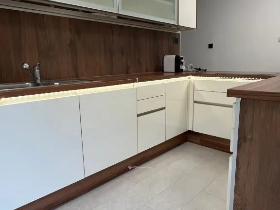 Eladó lakás Komló 56 nm