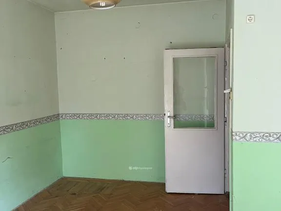 Eladó lakás Komló 54 nm