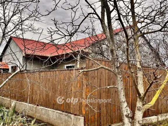 Eladó ház Tárnok 192 nm