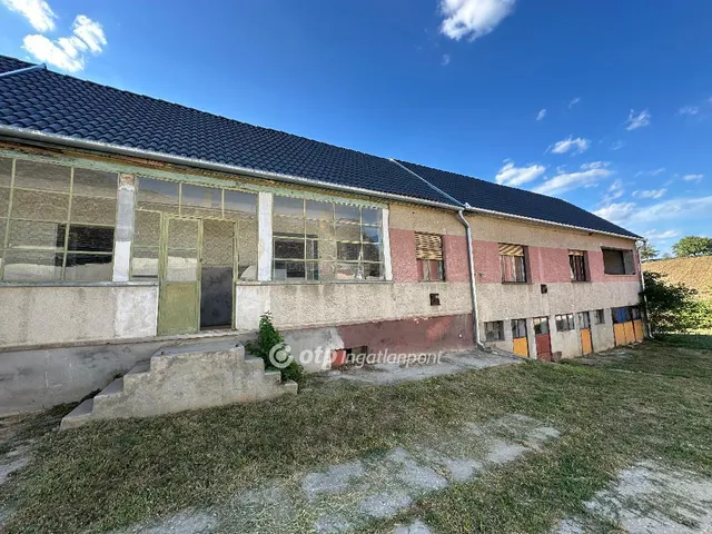 Eladó ház Somberek 142 nm