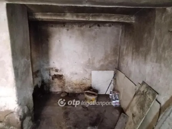 Eladó telek Pécs 339 nm