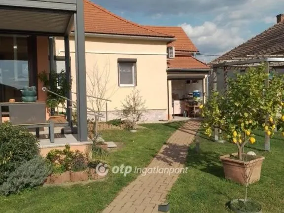 Eladó ház Kistótfalu 100 nm