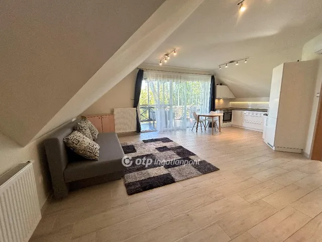 Eladó lakás Balatonőszöd 61 nm