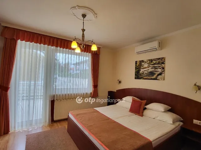 Eladó kereskedelmi és ipari ingatlan Siófok 570 nm