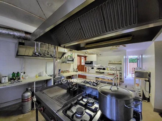 Eladó kereskedelmi és ipari ingatlan Siófok 260 nm