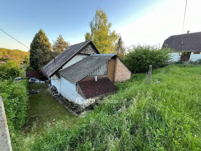 Eladó üdülő és hétvégi ház Gyód 30 nm