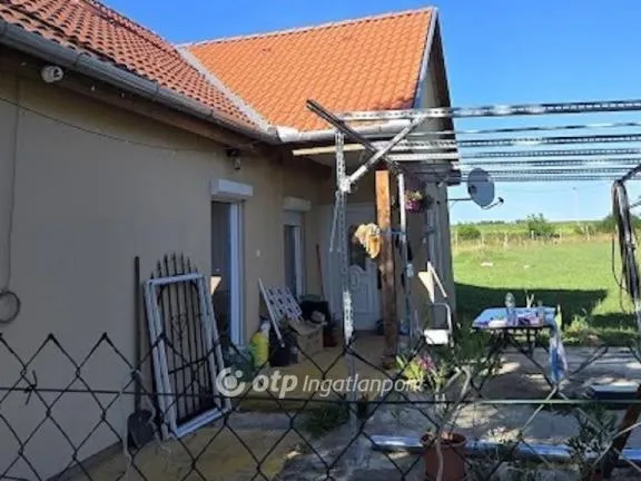 Eladó ház Szava 98 nm