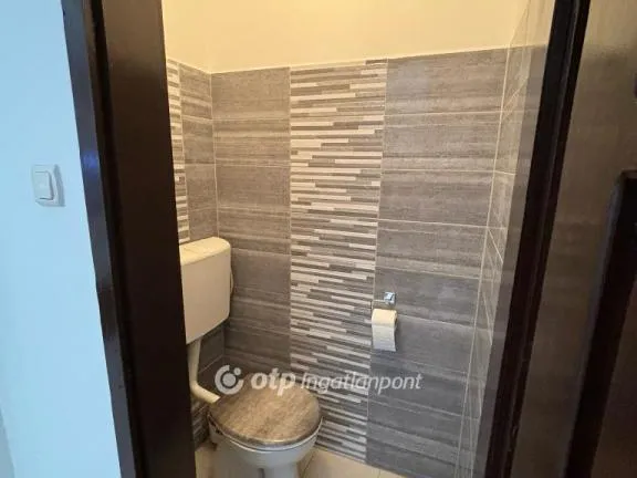 Eladó ház Cserkút 180 nm