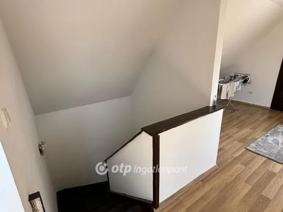 Eladó ház Cserkút 180 nm