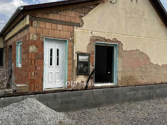 Eladó ház Ócsárd 90 nm