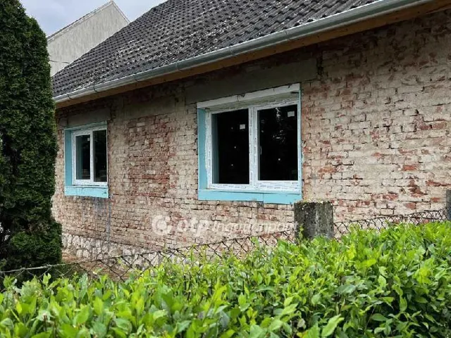 Eladó ház Ócsárd 90 nm