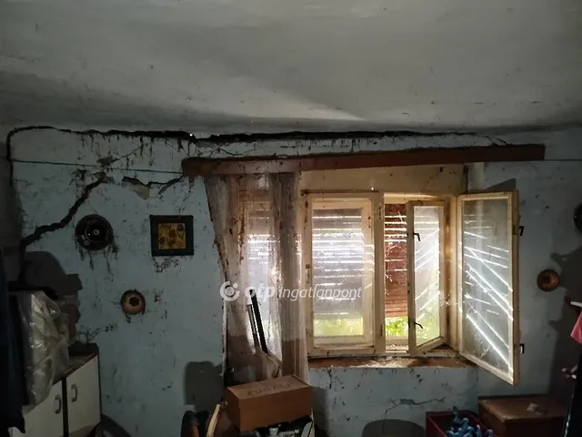 Eladó telek Lippó 4518 nm