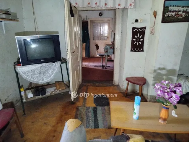 Eladó telek Lippó 4518 nm