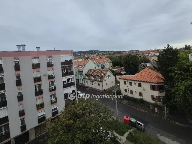 Eladó lakás Pécs 64 nm