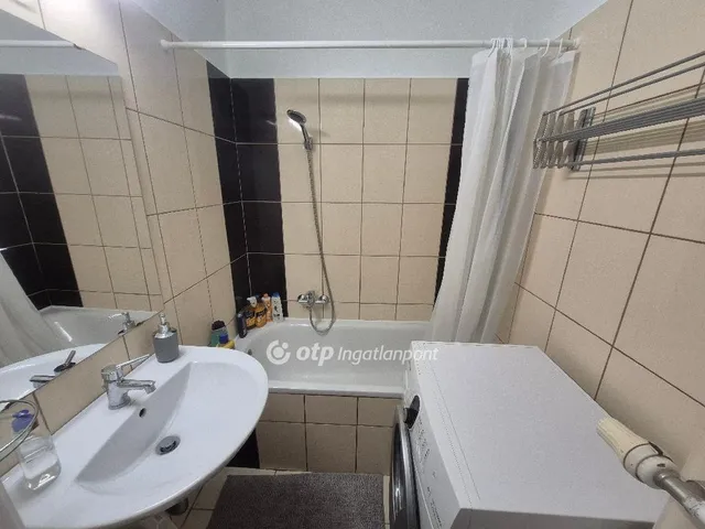 Eladó lakás Pécs, Egyetemváros 64 nm