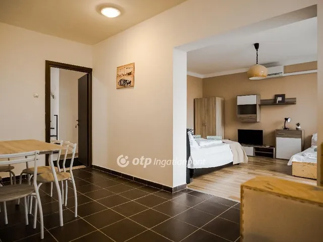 Eladó ház Balatonberény 400 nm