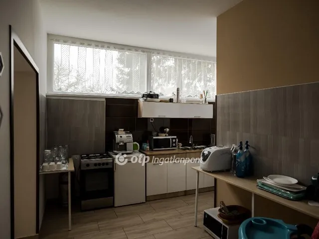 Eladó ház Balatonberény 400 nm