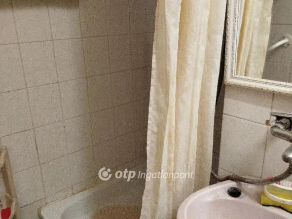 Eladó ház Pécs 33 nm