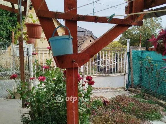 Eladó ház Pécs 33 nm