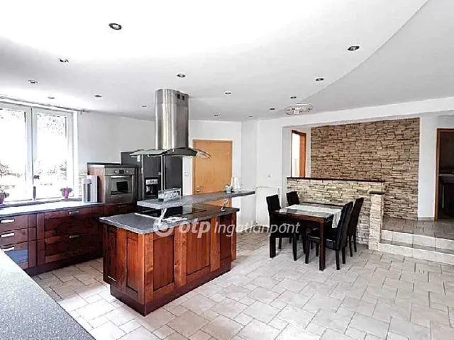 Eladó ház Pécs 363 nm