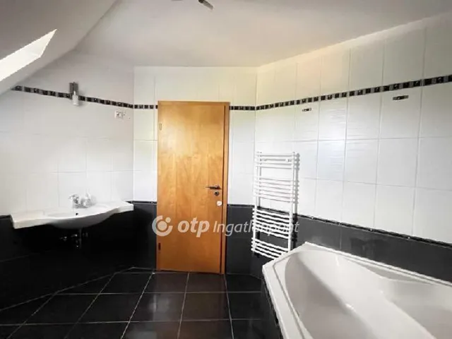 Eladó ház Pécs 363 nm