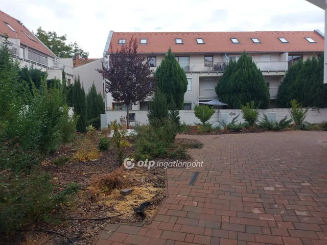 Eladó lakás Pécs 82 nm