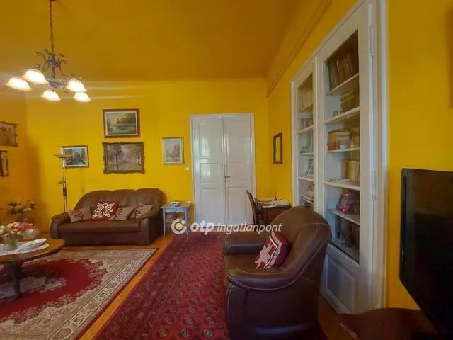 Eladó lakás Pécs 84 nm