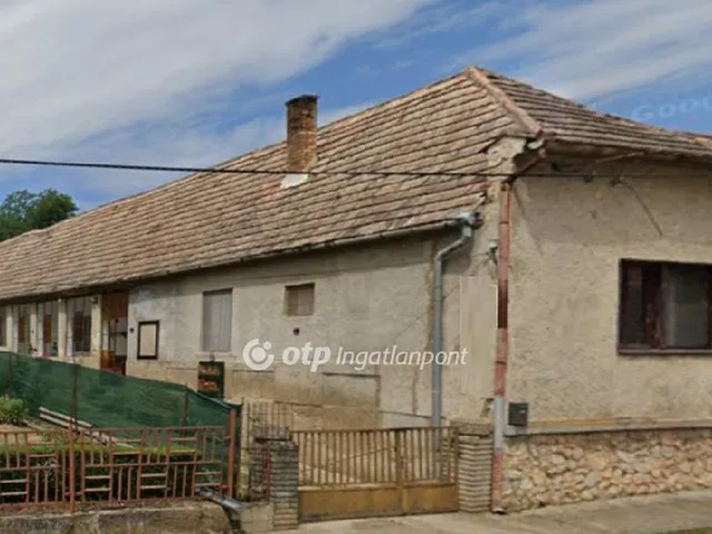 Eladó ház Görcsöny 135 nm