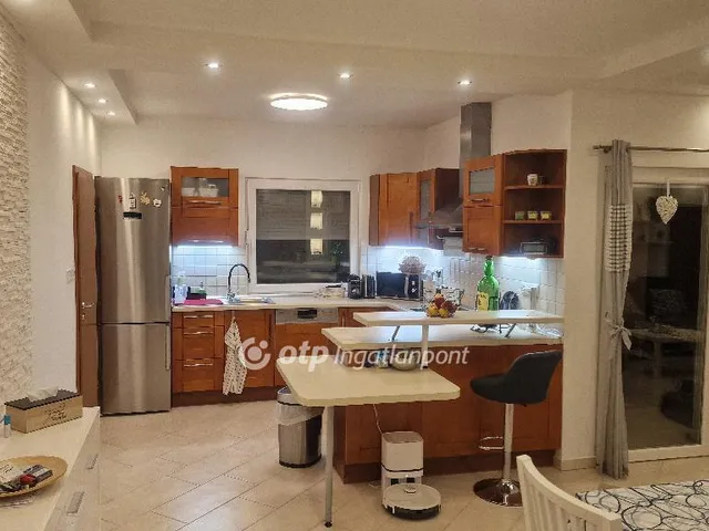 Eladó ház Nagykozár 100 nm