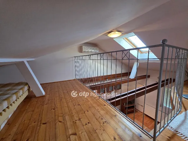 Eladó üdülő és hétvégi ház Balatonszárszó 125 nm